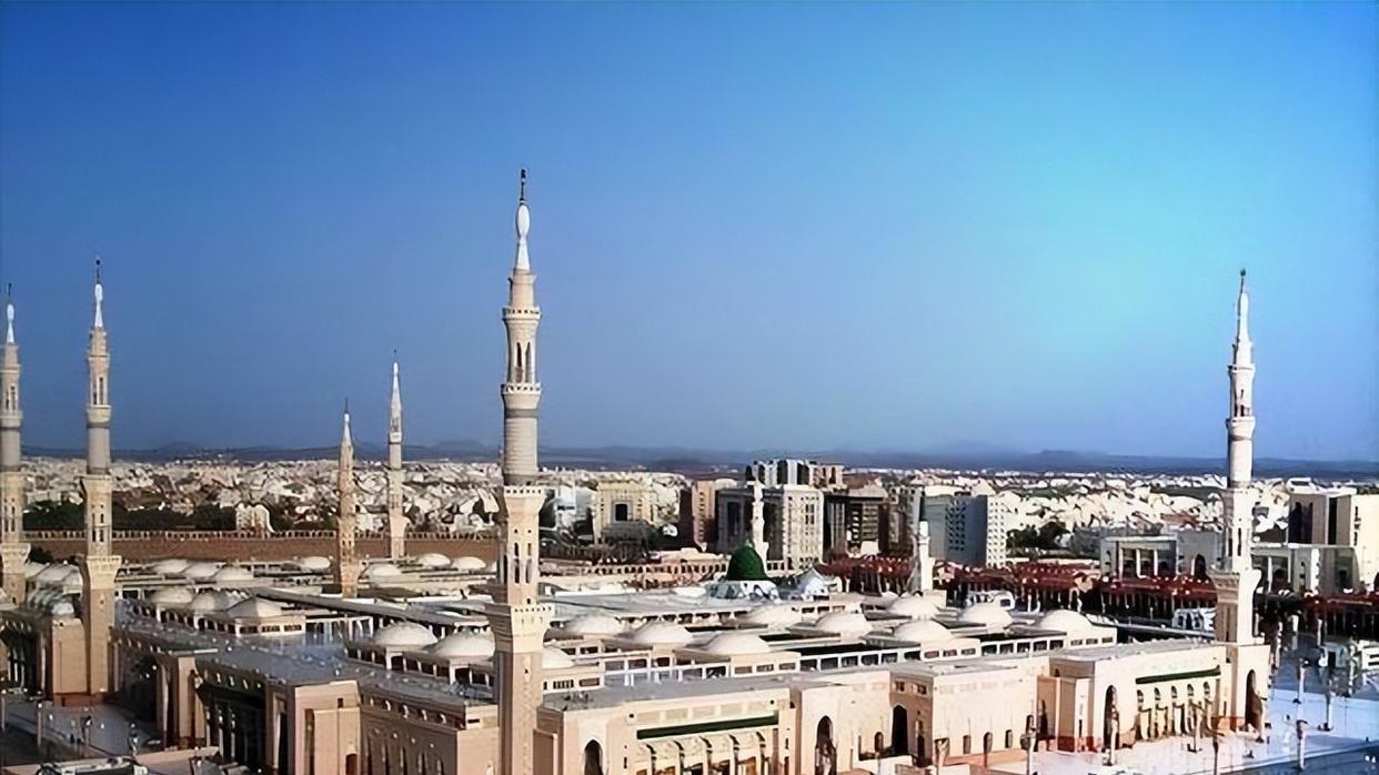 清真寺|穆斯林圣地，世界最大清真寺的“天房”里，有着多少神秘的未知？