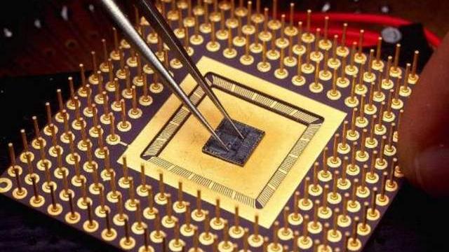 芯片|华为该高兴了，IBM、东京电子宣布3D芯片有突破，华为正需要