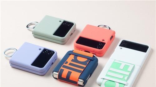 Ubuntu|春节时尚的礼物——三星GalaxyZFlip3，送给时尚的人