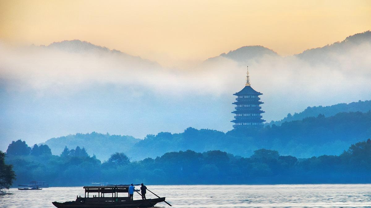 老年人要想晚年过得好，就要尽早做到这4点，既真实又有效