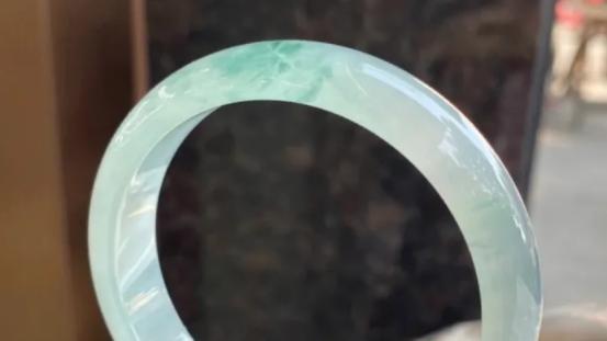 |翠轩一品-盘点那些诱人的翡翠价格陷阱