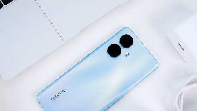 国产手机|1亿像素+20G+5000mAh，1699元起步，国产手机厂商卷到“无底线”