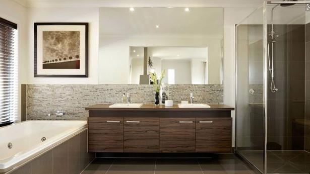 卫生间还在傻傻的用玻璃隔断？如今流行半墙设计，美观又实用