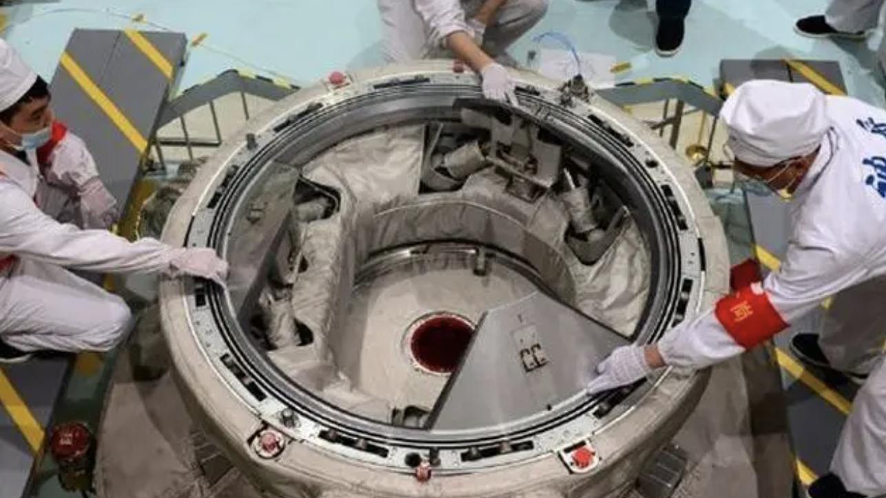 神舟十五号即将发射，6名航天员同驻空间站，第二艘飞船停靠哪儿？