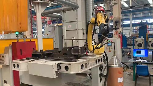 机器人|机器人焊缝跟踪助力工程机械行业迈向智能化未来