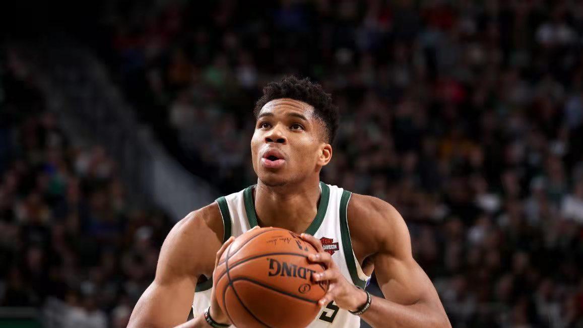 玛丽亚|字母哥太痴情，放弃大美女转头娶“丑妻”，合适比喜欢更重要！