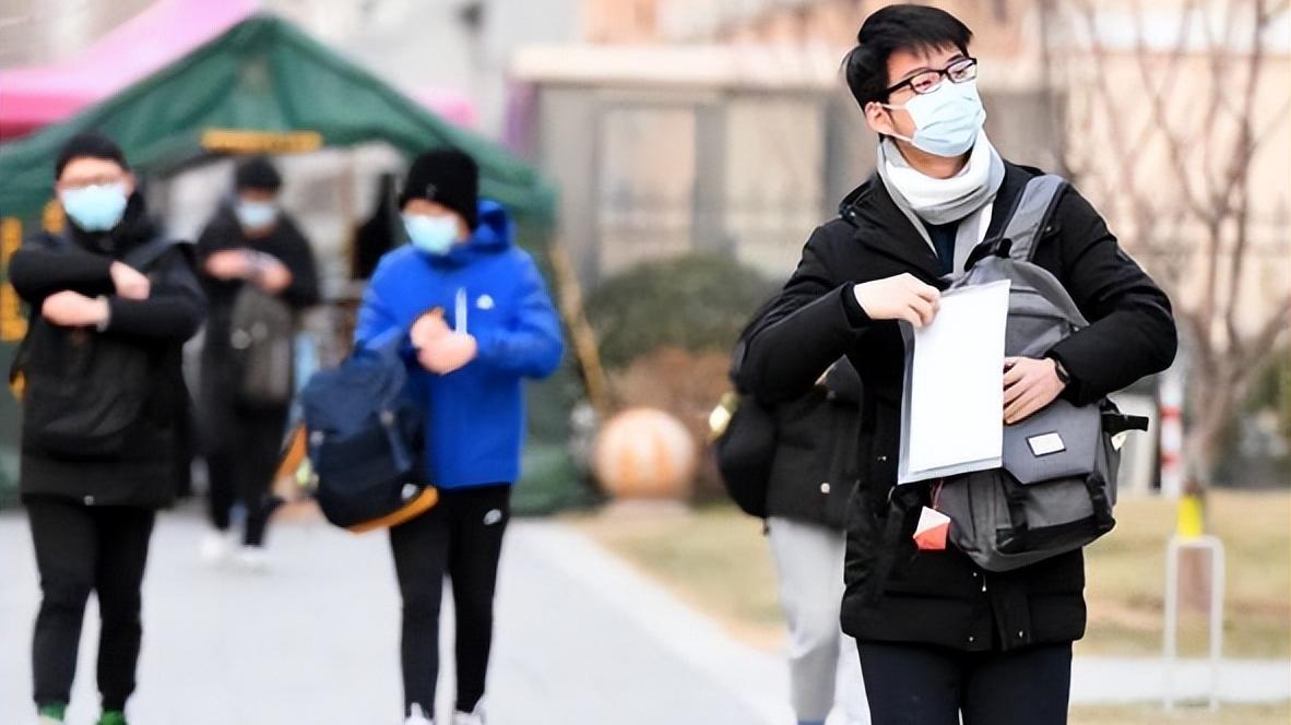 |“上大学”和“没上大学”的男生，区别真的很明显，真实