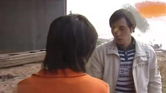2021年，湖南年轻妈妈流落街头，孩子生父却是网友，如今下落不明