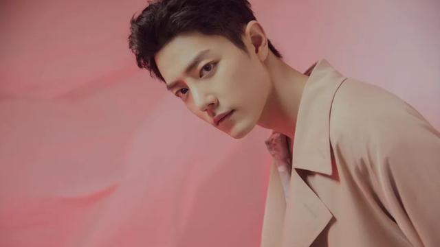 韩丹彤|肖战无动态热度依旧领跑，仅单平台阅读量就超1750亿！