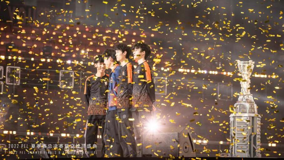 和平精英职业联赛|手机界FMVP？2022PEL夏决亮相的这款新机究竟有何来头：就是稳！