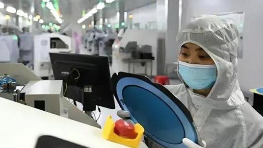 台积电|比交出技术还严重？外媒：台积电赴美后入了“狼窝”！