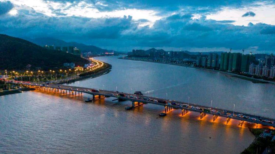 红色旅游|中国“很干净”的城市，比深圳低调，比三亚迷人，来了就想住下