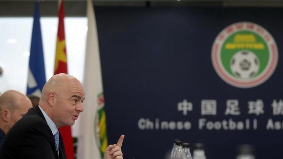 国际足联|凌晨0点中超被国际足联机构评为世界Top7，向球员发起建议