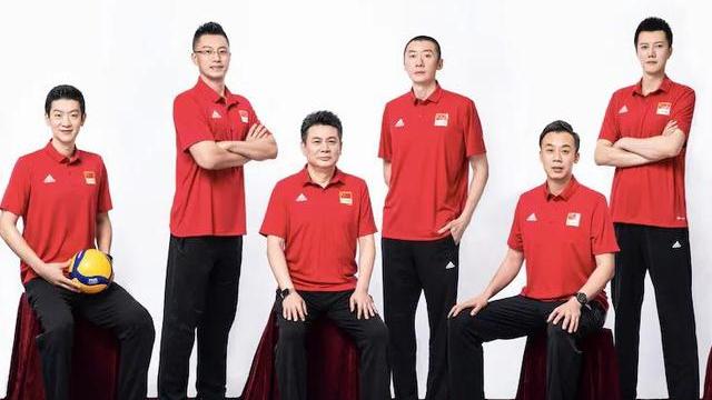 教练|更新换代！中国女排最新教练组全员亮相，郎平旧将仅剩1人留下