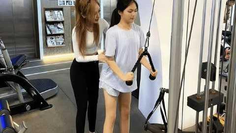 王诗龄 王诗龄方辟谣瘦58斤！但她瘦下来的腿确实绝了，像周扬青底子好