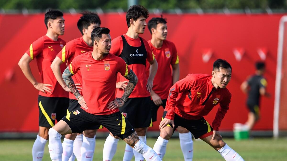 中国足协|东亚杯告急！5名超龄球员3名受伤，吴曦骨折、张琳芃韧带拉伤