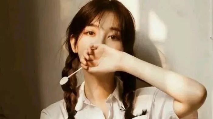 5本校园隐婚甜宠文：合法领证，先婚后爱《校园式隐婚》！