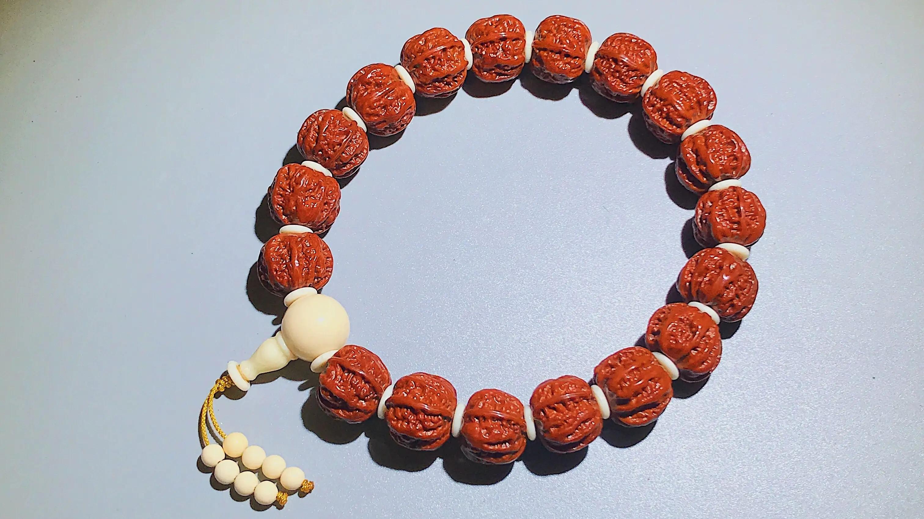 文玩|文玩圈里的科技与很活，你怎么看？