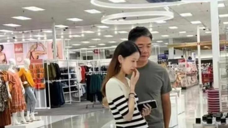 章泽天|章泽天将到预产期，为继子手写庆生贺卡曝光，对其称呼引热议