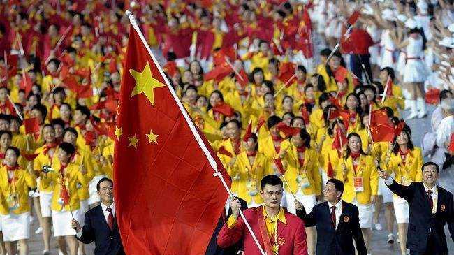 北京欢迎你|《北京欢迎你》幕后：成龙刘欢，不肯唱首句，周杰伦刘德华为何缺席