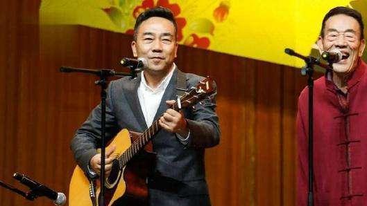 相声演员|相声演员杨少华执着于师承，而侯耀华拜师常宝华虽有名却不被认可