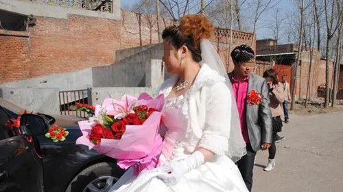 回顾新婚之夜妻子拒同房，婚后3个月不让丈夫碰，丈夫提出离婚