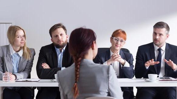 hr|你捡了10万块，失主却说少3万，怎么办？面试者的回答相当精彩