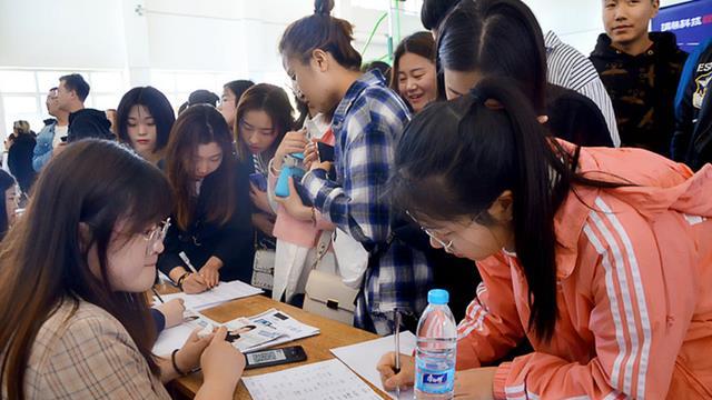 事业单位|九成大学生进不去国企和事业单位，不是能力不够，过来人说出原因