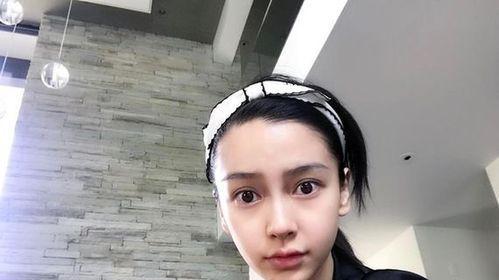 校花|33岁baby晒新写真，纯白套装清纯似校花，粉丝：脸在江山在