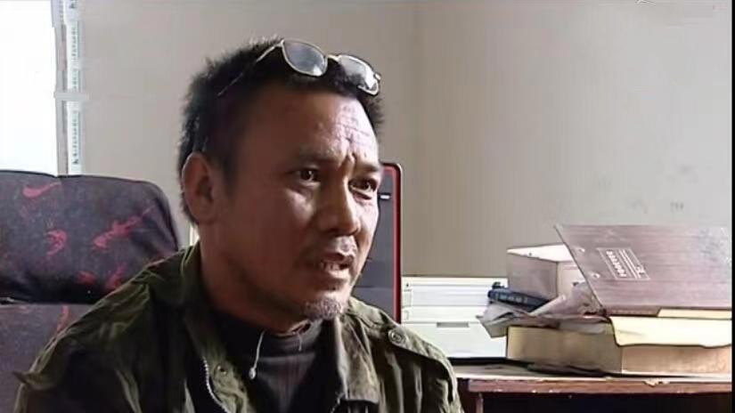 50岁男子出轨28岁女子，逼死残疾妻子后，女儿持遗嘱索要百万遗产