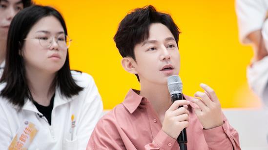 湖南卫视|播放量破5亿，湖南卫视搬出7位主持人，终于让这档综艺拿下第一