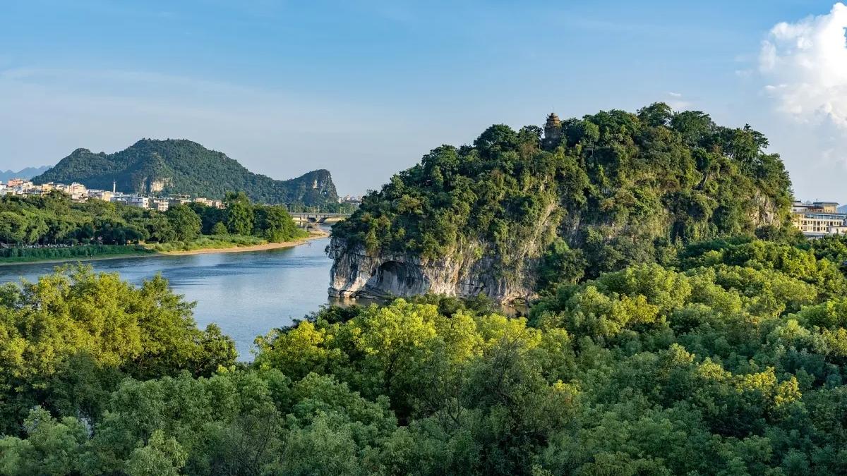 成都|广西免门票的一个景点，是桂林旅游的标志山