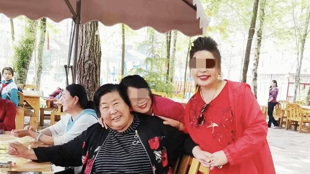 一路顺风顺水！“传奇女性”卢定华牺牲了，她的事迹被拍成豫剧《山梅》