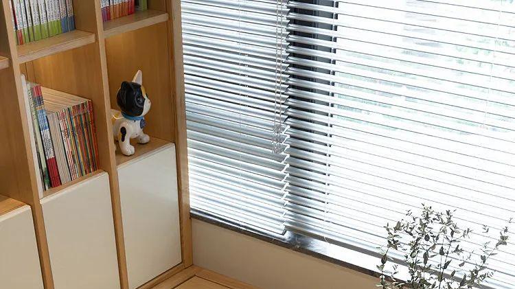 60m2小户型，日式风格+无主灯设计，几乎把小空间的利用率发挥到了极致