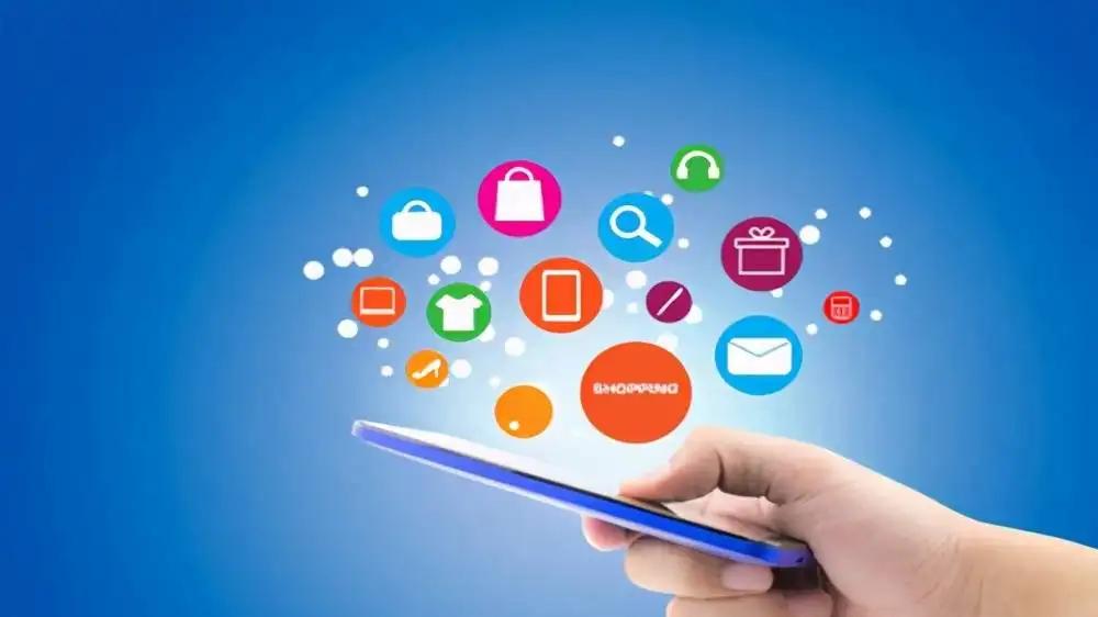 比PS操作简单，这款一键就能合成精美海报的工具，朋友都羡慕了