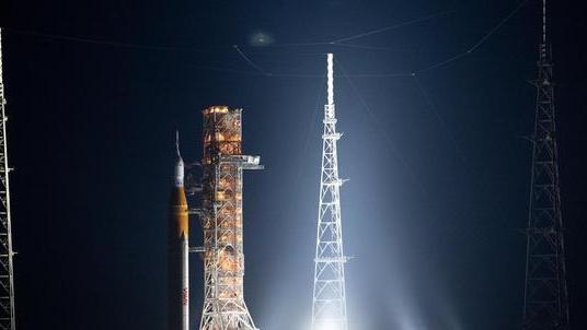 因氢排放管线问题，NASA暂停SLS首次发射任务，9月2日后继续尝试
