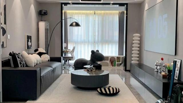 坚持极简主义的浙江夫妇，把家装修得一尘不染，透着骨子里的高级