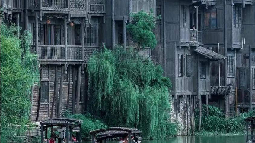 乌江|贵州遵义百年古寨，依山傍水古朴古香，云雾缭绕号称美如画卷