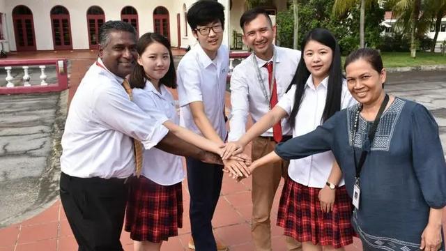 留学生|留学圈子怪现象，不求“镀金”只求“逃离内卷”，洋学历会贬值吗