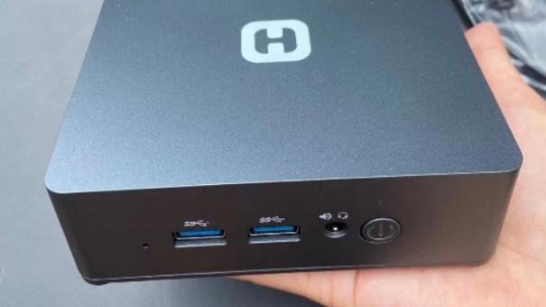 联想|迷你电脑主机小身材大力量，走到哪里带到哪里还可以一拖二