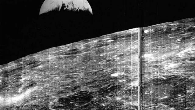 人类有多渺小？飞了229.8亿公里的飞船，拍摄的一张照片让人惊讶