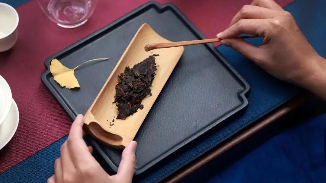 广东58岁大哥，雷打不动坚持喝茶40年，最终喝出4个“教训”