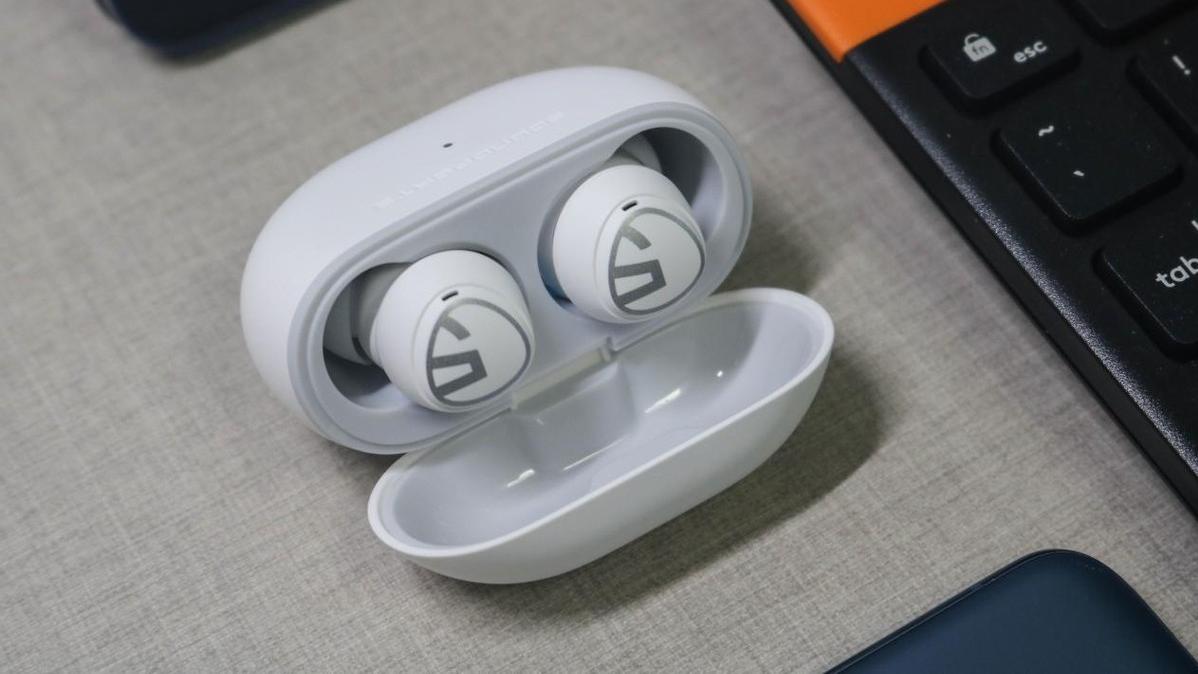 SOUNDPEATS泥炭Mini Pro体验：在日本获得两个大奖的耳机到底啥样