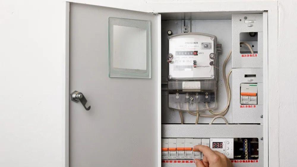 TCL|三段式电流保护是指哪三段？各段的作用是什么？终于搞明白了