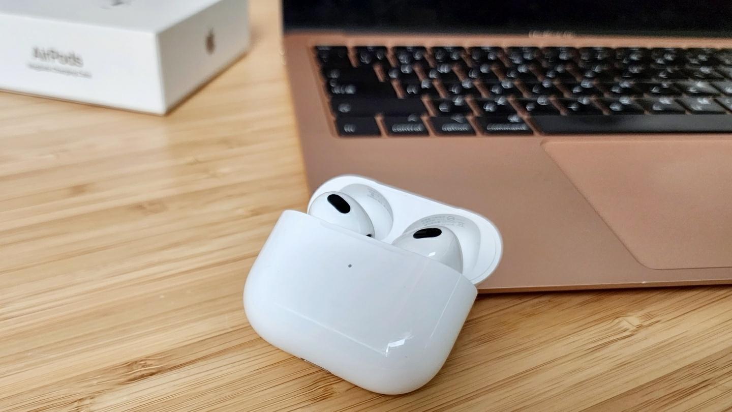 airpods3|开箱｜AirPods 3有哪些升级？音质和续航怎么样？值得买吗？