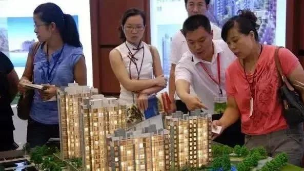 |房子没住人，就可以不交物业费吗？先看看2022年的新规吧