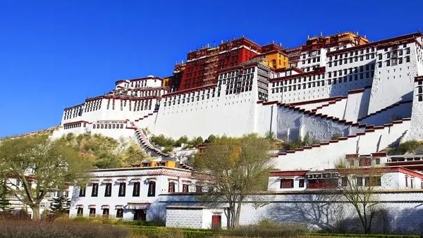 露营|今天为大家介绍下中国最著名的4个旅游圣地