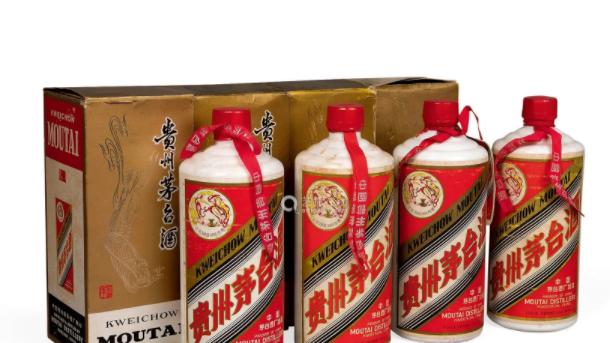 重庆，女子购买了4瓶飞天茅台，花费10200元