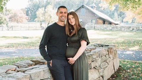 詹妮弗|比尔·盖茨26岁女儿“官宣”怀孕！