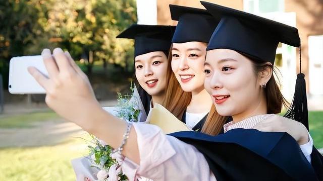 考研|“好消息”，这3类编制面向研究生招聘，部分岗位或免笔试